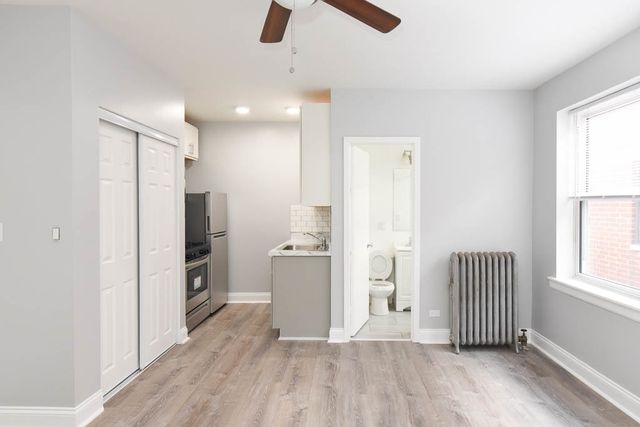 4241 N KENMORE Avenue 303, Chicago, IL 60613