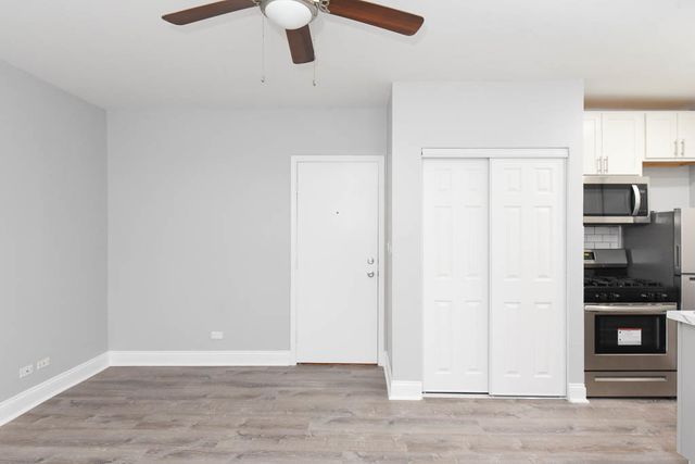 4241 N KENMORE Avenue 303, Chicago, IL 60613