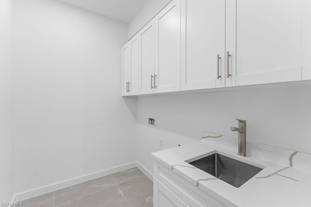 Image 22 of property listing at 1433 NW 7th PL, Cape Coral, FL 33993