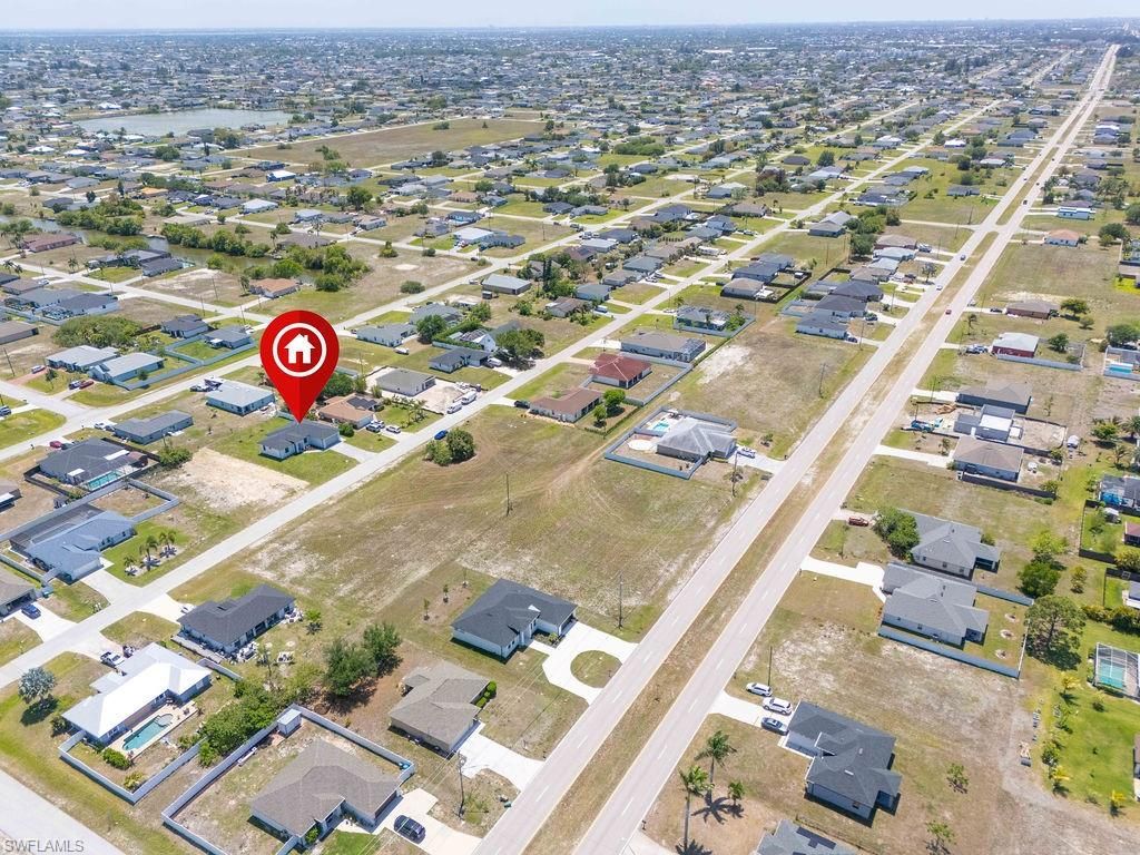 Image 31 of property listing at 1433 NW 7th PL, Cape Coral, FL 33993