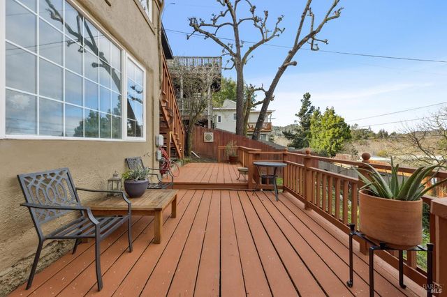 44-46 Martens Blvd, San Rafael, CA 94901