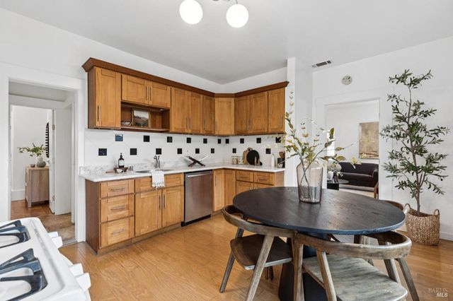 44-46 Martens Blvd, San Rafael, CA 94901