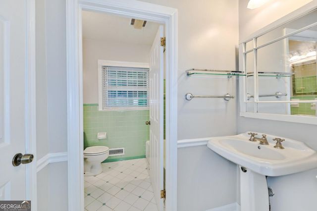 2454 Drew Valley Road NE, Brookhaven, GA 30319