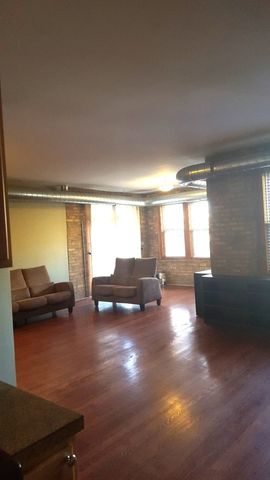 1657 W PRATT Boulevard 2B, Chicago, IL 60626