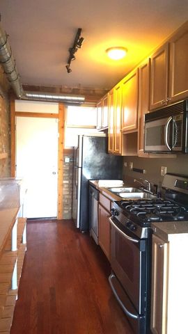 1657 W PRATT Boulevard 2B, Chicago, IL 60626