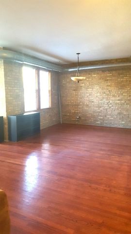 1657 W PRATT Boulevard 2B, Chicago, IL 60626