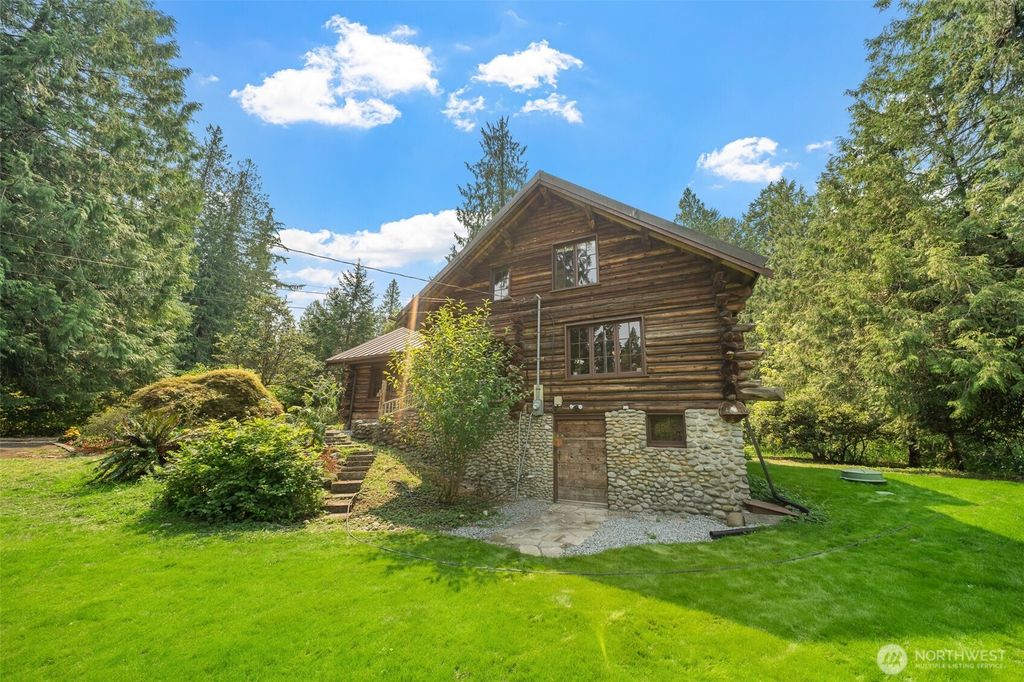 Image 37 of property listing at 14420 Duryea Lane S, Tacoma, WA 98444