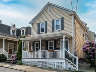 5 Howard Street 2, Newport, RI 02840