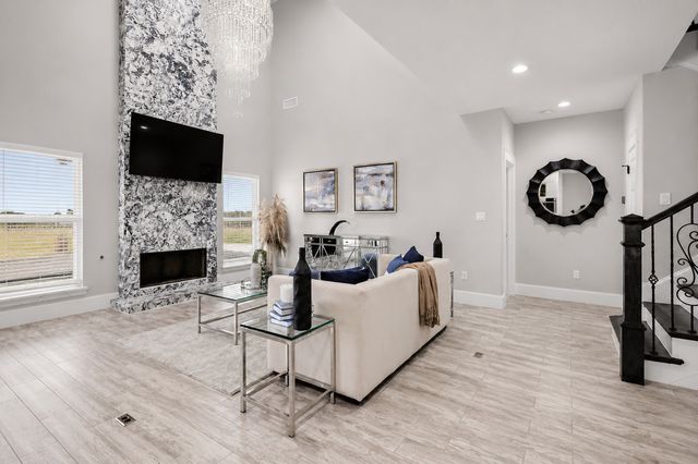 7271 Michelle Point, Krum, TX 76249