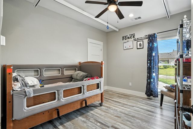7271 Michelle Point, Krum, TX 76249