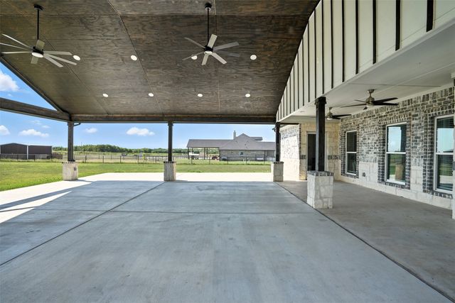 7271 Michelle Point, Krum, TX 76249