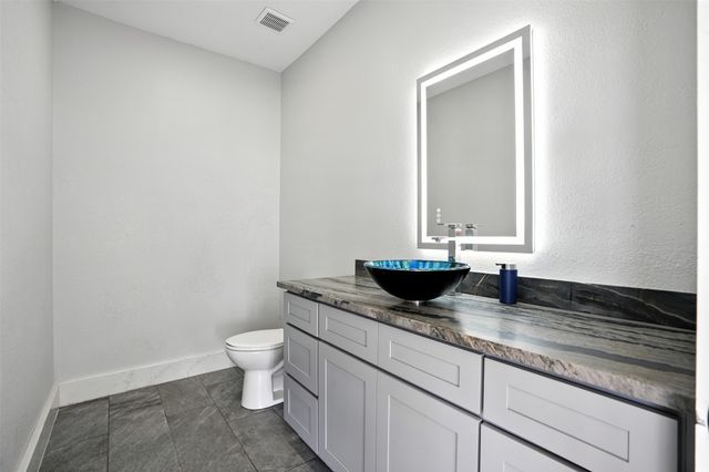7271 Michelle Point, Krum, TX 76249