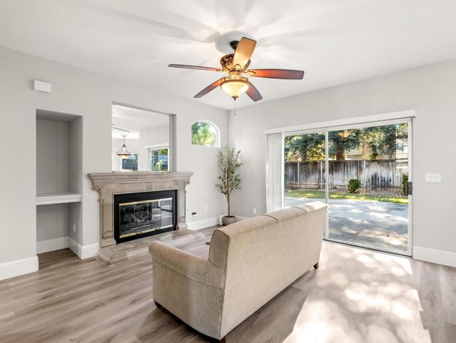 9309 N Bayford Street, Fresno, CA 93720
