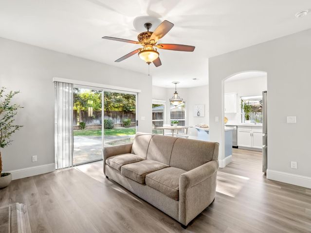 9309 N Bayford Street, Fresno, CA 93720