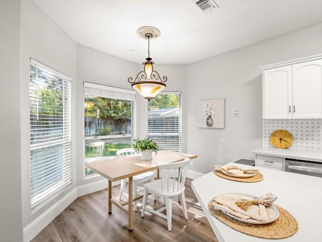 9309 N Bayford Street, Fresno, CA 93720