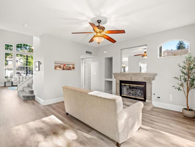 9309 N Bayford Street, Fresno, CA 93720