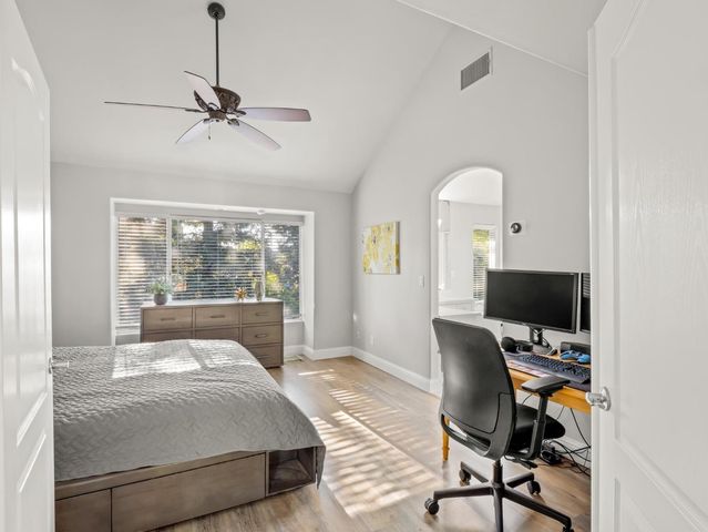 9309 N Bayford Street, Fresno, CA 93720