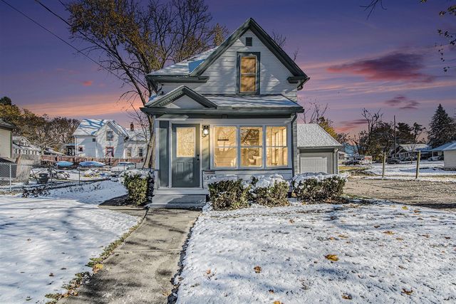 1505 Carl Breeding Way, Jackson, MI 49203