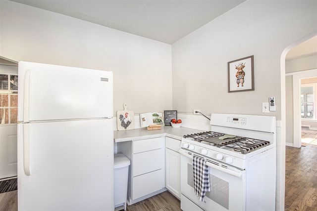 1505 Carl Breeding Way, Jackson, MI 49203