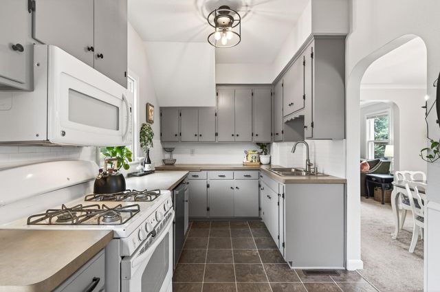 4017 44th Avenue S, Minneapolis, MN 55406