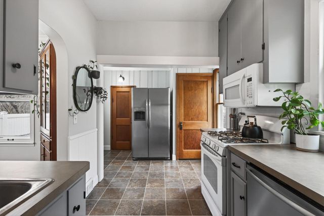 4017 44th Avenue S, Minneapolis, MN 55406