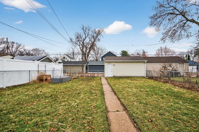 4017 44th Avenue S, Minneapolis, MN 55406