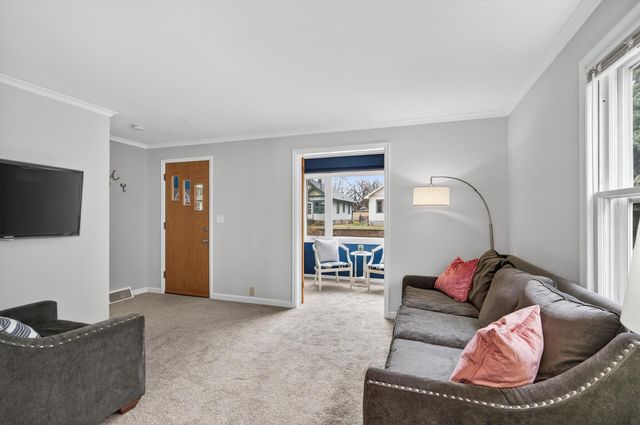 4017 44th Avenue S, Minneapolis, MN 55406