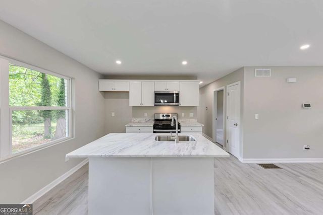 1660 Mallard Circle, Conley, GA 30288