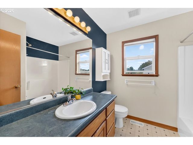 11152 Nw EMPRESS Pl, North Plains, OR 97133