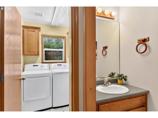 11152 Nw EMPRESS Pl, North Plains, OR 97133