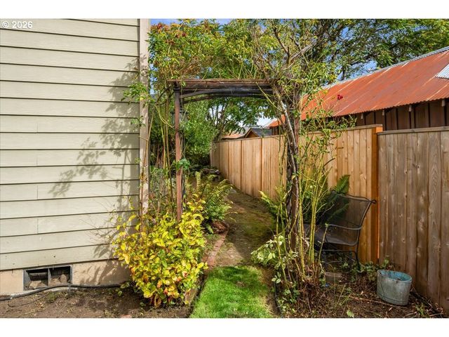 11152 Nw EMPRESS Pl, North Plains, OR 97133