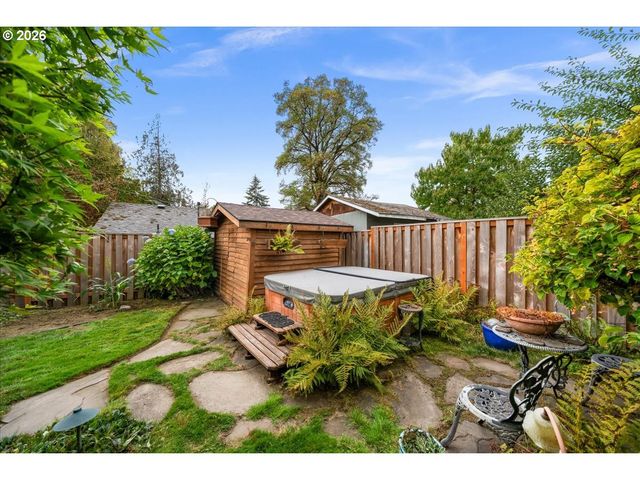11152 Nw EMPRESS Pl, North Plains, OR 97133