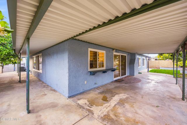 1724 Eagle Peak Avenue, Simi Valley, CA 93063