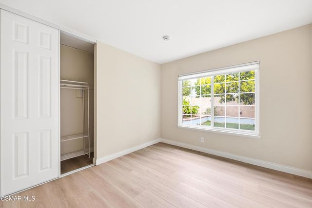 1724 Eagle Peak Avenue, Simi Valley, CA 93063