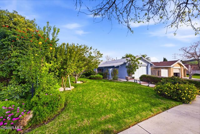 1724 Eagle Peak Avenue, Simi Valley, CA 93063