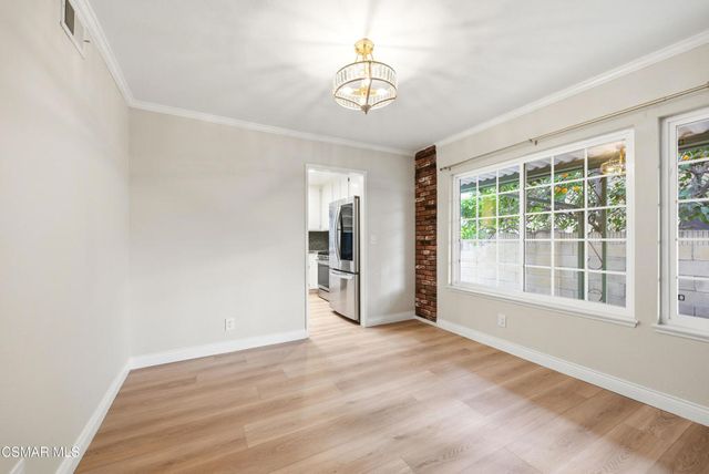 1724 Eagle Peak Avenue, Simi Valley, CA 93063