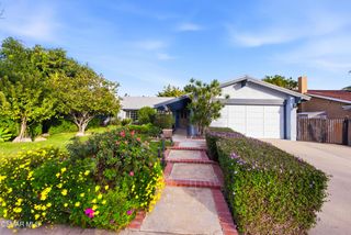 1724 Eagle Peak Avenue, Simi Valley, CA 93063