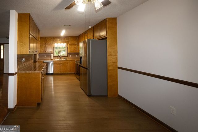 162 Price Drive W, Locust Grove, GA 30248