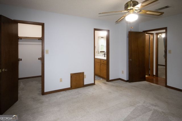 162 Price Drive W, Locust Grove, GA 30248
