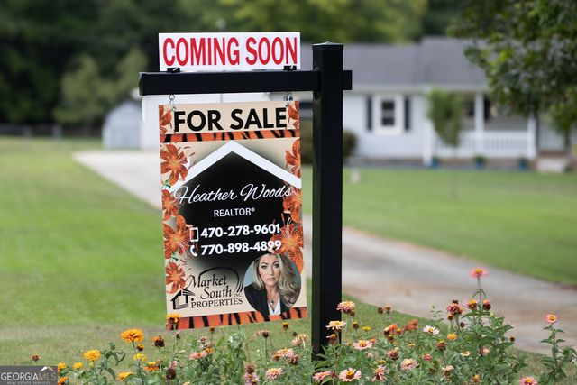 162 Price Drive W, Locust Grove, GA 30248