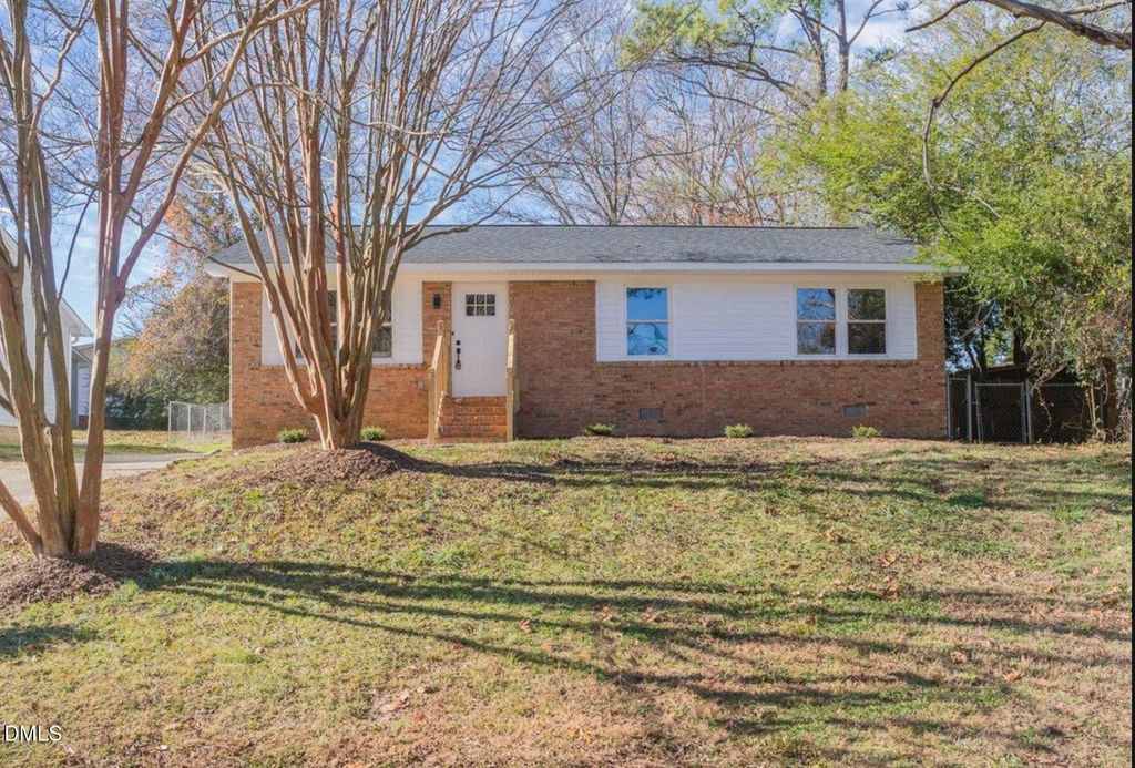 2204 Emerson Place, Durham, NC 27707