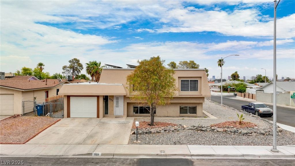 933 Palmhurst Drive, Las Vegas, NV 89145 — exterior