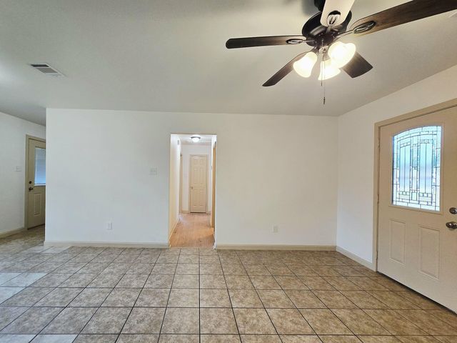 1111 Belshire Road, Pasadena, TX 77502