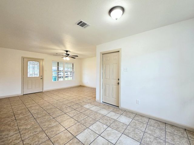 1111 Belshire Road, Pasadena, TX 77502