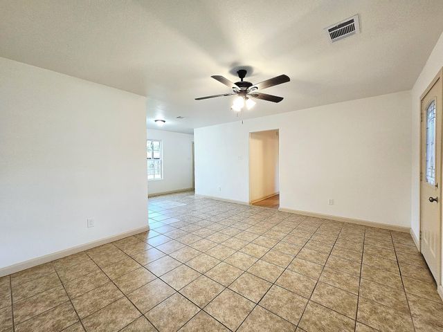 1111 Belshire Road, Pasadena, TX 77502