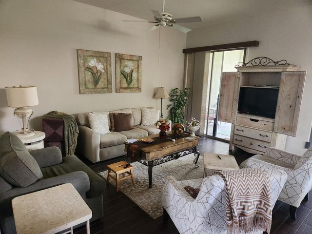 23812 S Pleasant Way, Sun Lakes, AZ 85248