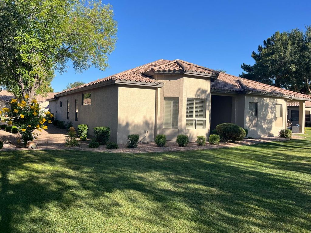 23812 S Pleasant Way, Sun Lakes, AZ 85248