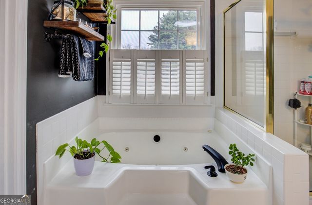 1435 Barrett Place Lane, Lawrenceville, GA 30043