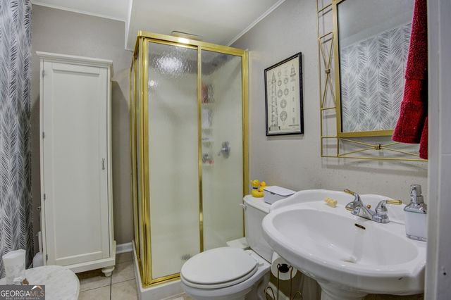 1435 Barrett Place Lane, Lawrenceville, GA 30043