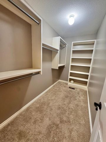 405 S Fawnwood St, Wichita, KS 67235